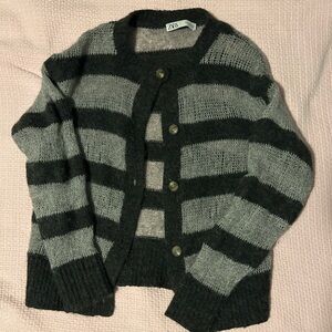 Zara Black and Gray Knit Sweater